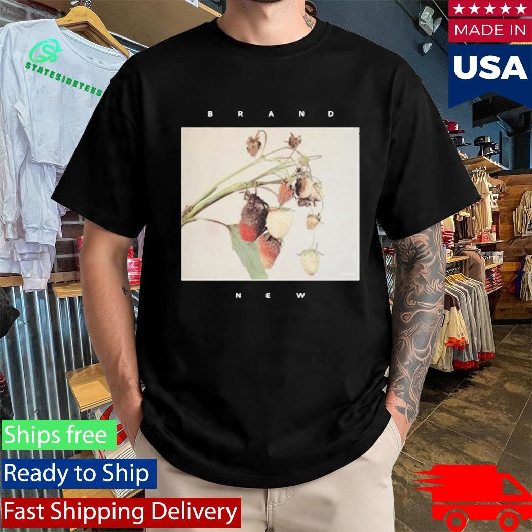 Strawberry Vine Pullover Shirt