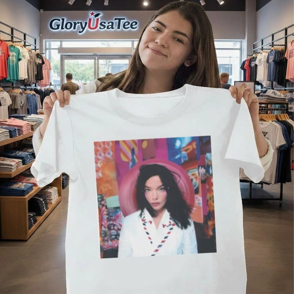 Anne Hathaway Björk Shirt
