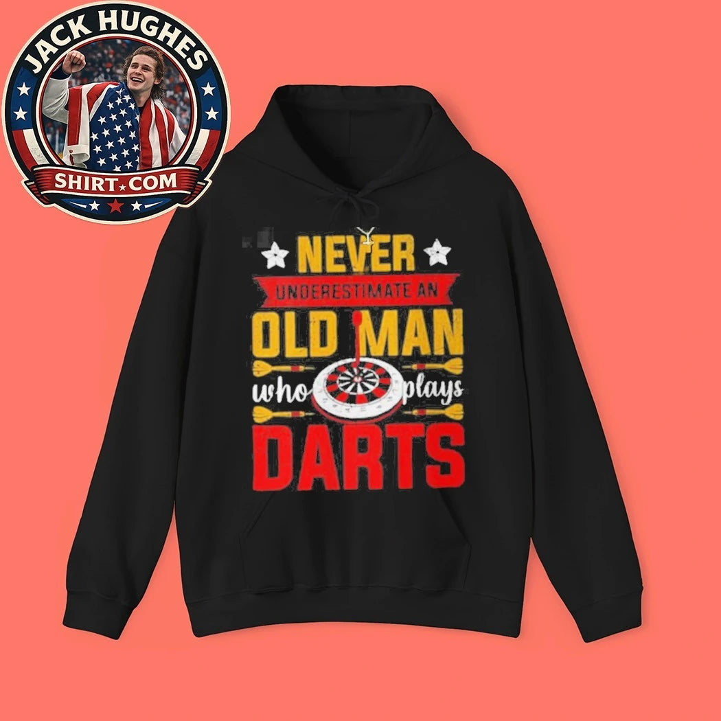 Never Underestimate An Old Man Who Plays Darts Father Day Shirt